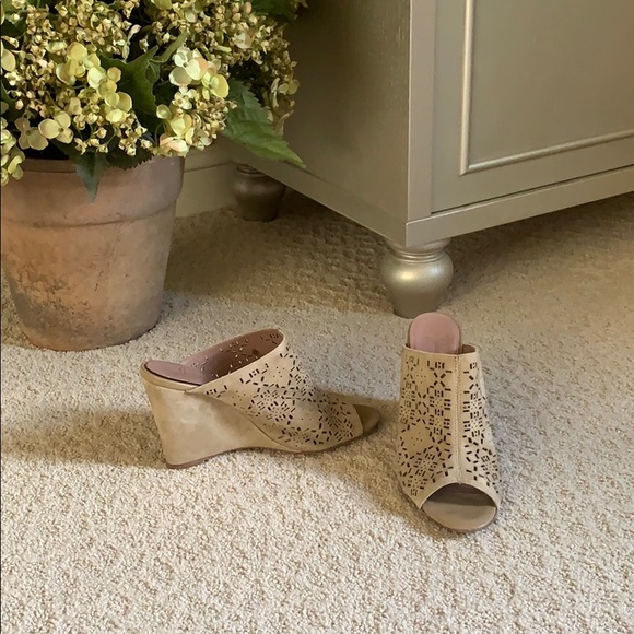 Joie suede slide shoes - Picture 1 of 4